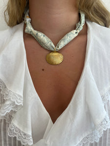 Shell Necklace In Green