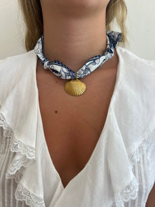 Shell Scarf Necklace In Blue